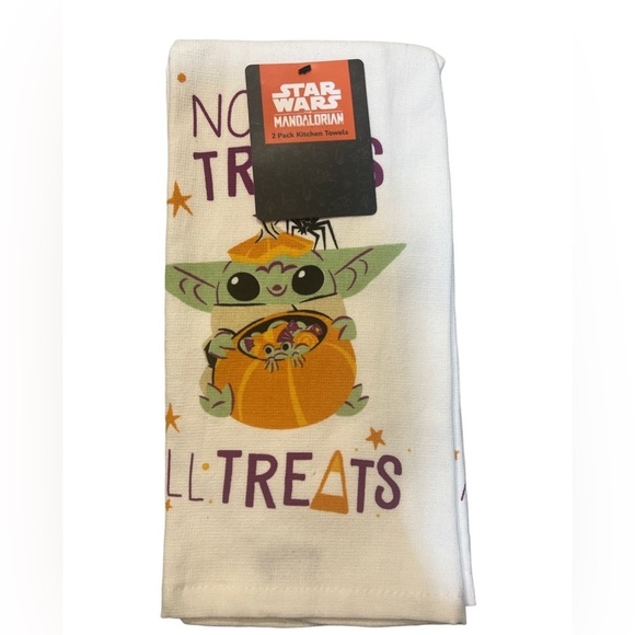 Star Wars Halloween Characters, Set of 2 Kitchen Towels - Picture 1 of 1